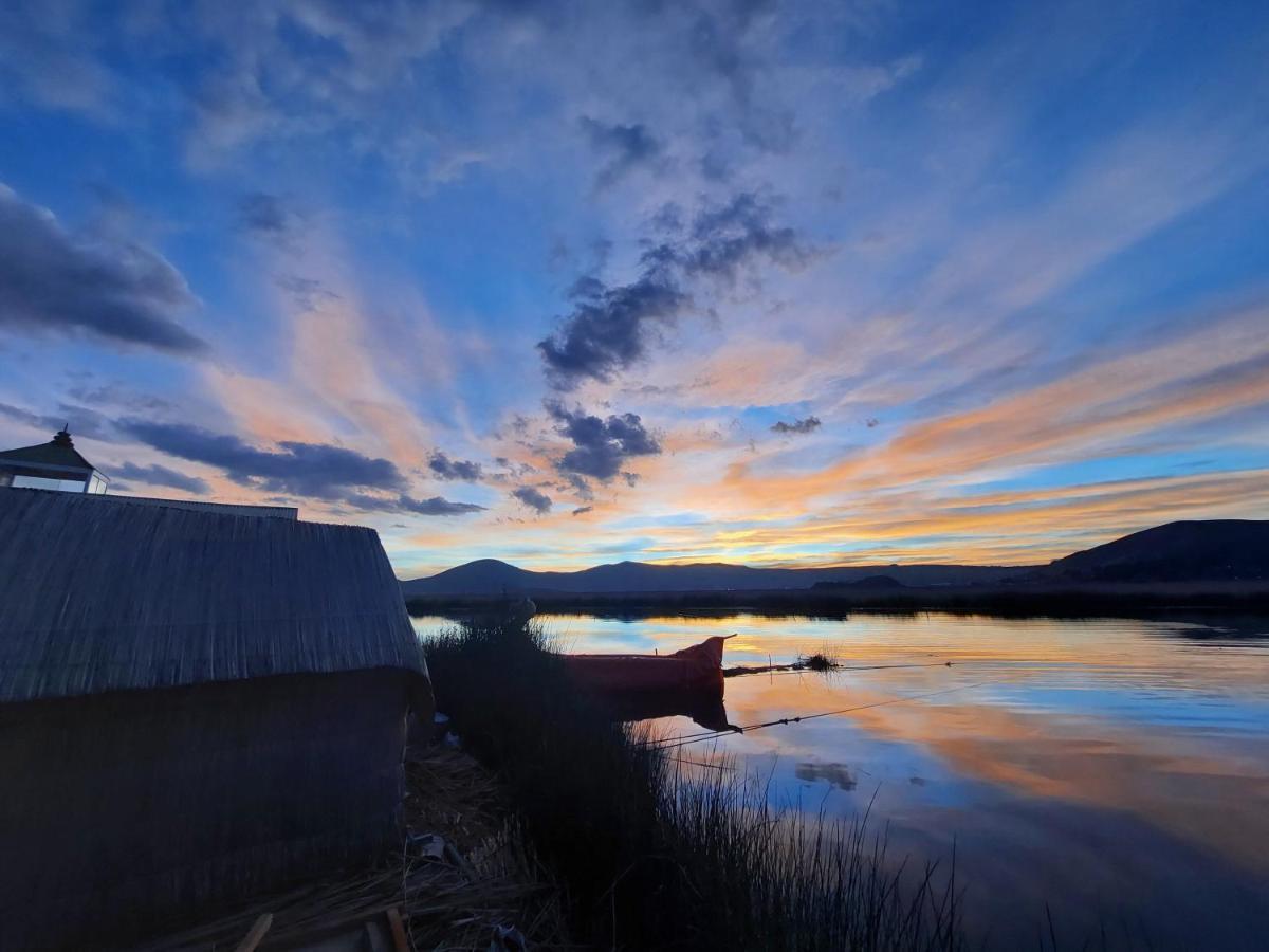 Uros Lodge Peru Puno Bagian luar foto