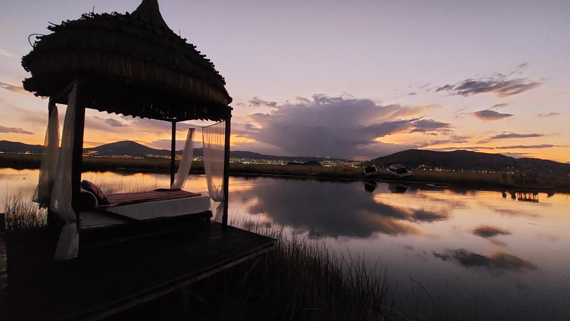 Uros Lodge Peru Puno Bagian luar foto