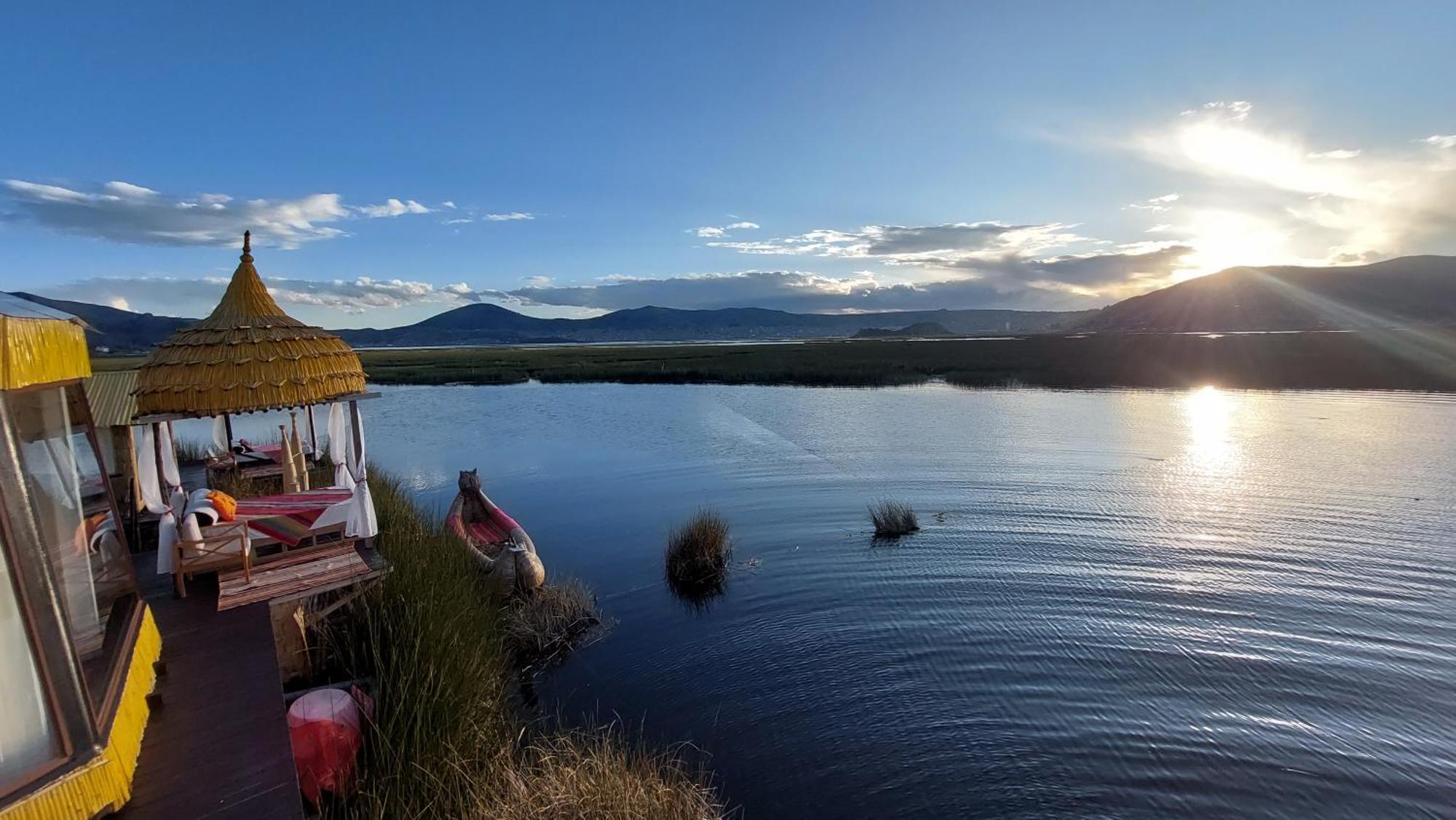 Uros Lodge Peru Puno Bagian luar foto