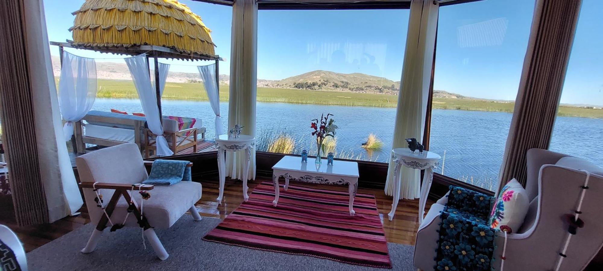 Uros Lodge Peru Puno Bagian luar foto