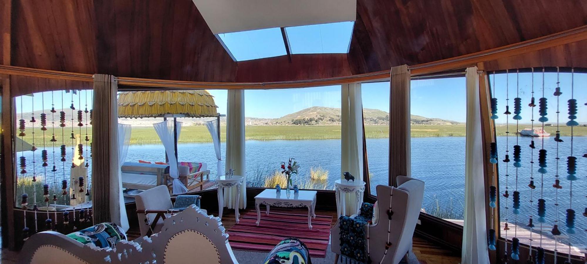 Uros Lodge Peru Puno Bagian luar foto